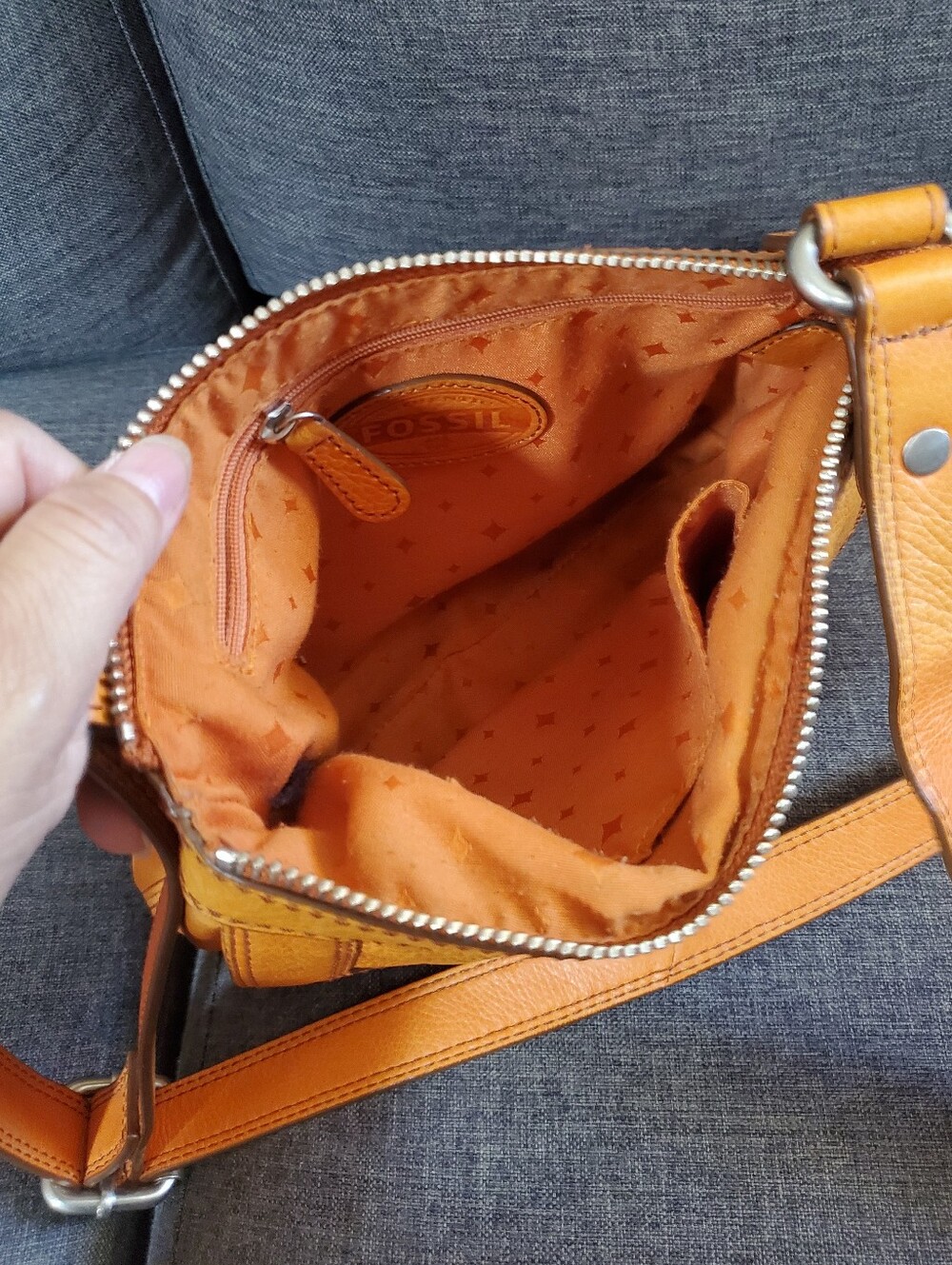 Fossil Women's Leather Crossbody Bag - Picture 8 of 10